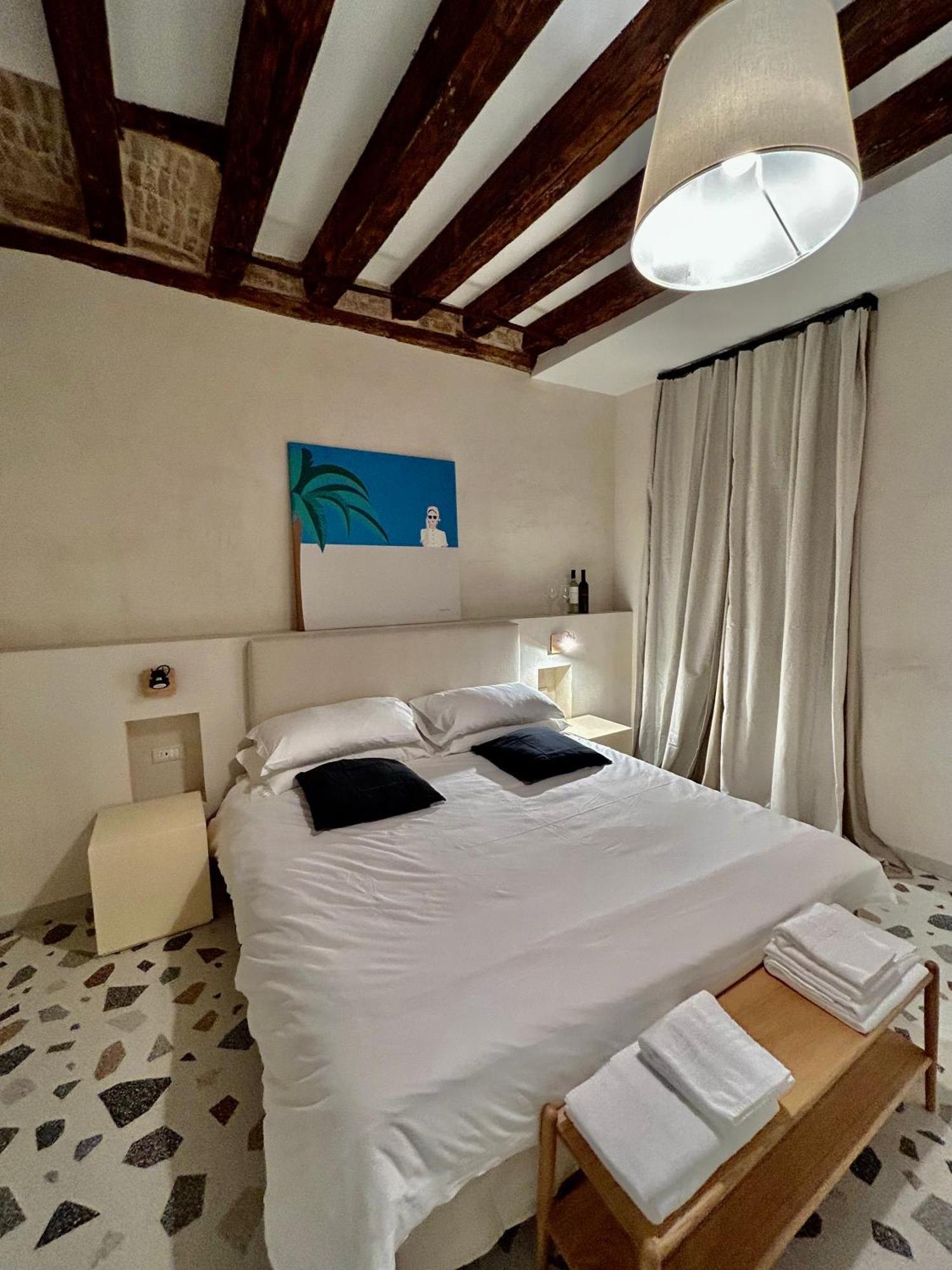 Farini Suites Wi-Fi Venice Exterior photo